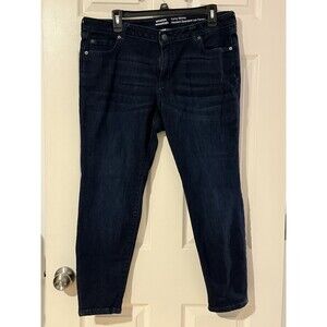 Amazon Essentials Curvy Skinny Women’s Plus Size Jeans 16S Short Dark Wash